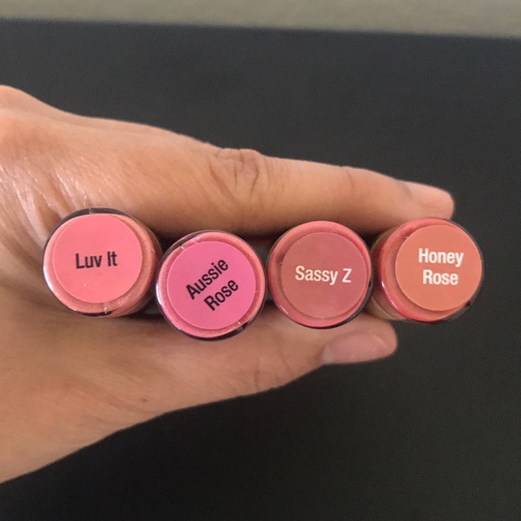 LipSense Bundle - Picture 2 of 3